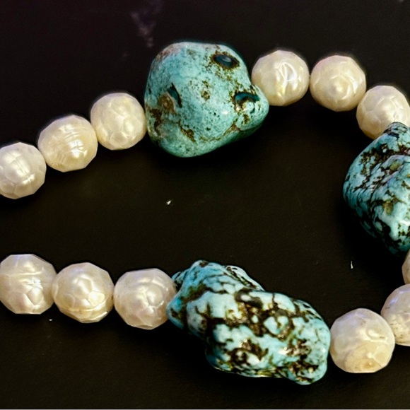 Natural Turquoise Nuggets and milky quartz beads makes this Gemstone Bracelet - Picture 7 of 8